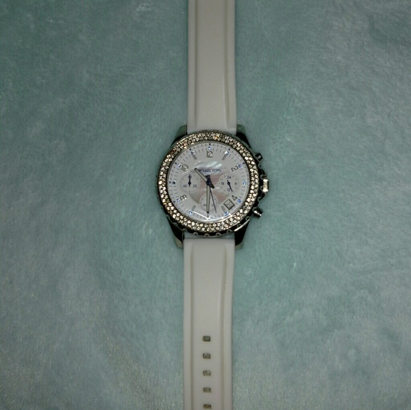 Michael Kors watch - Picture 4 of 6